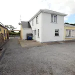 度假居 Beezies Self Catering *