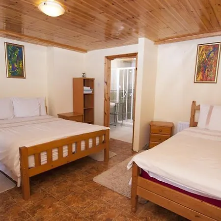 Feriehus Beezies Self Catering Grange (Sligo)