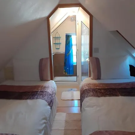 Beezies Self Catering Ferienhaus Grange (Sligo)