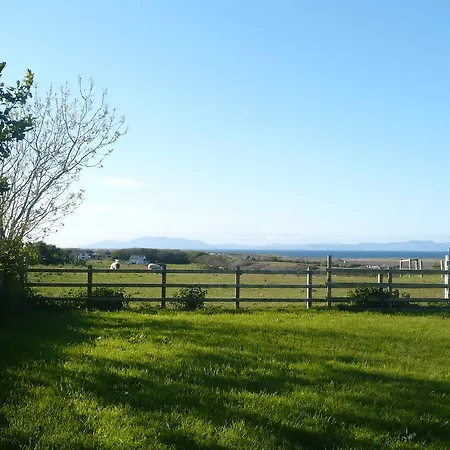 Beezies Self Catering Ferienhaus *