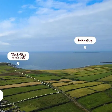 Ferienhaus Beezies Self Catering Grange (Sligo)