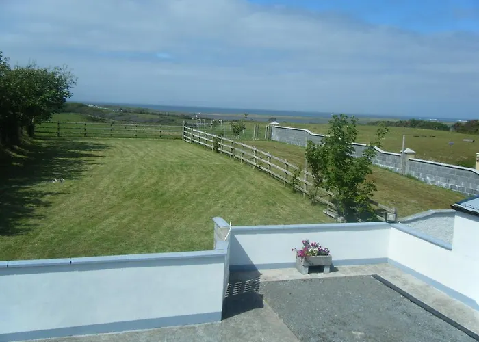 Semesterbostad Beezies Self Catering Grange (Sligo)